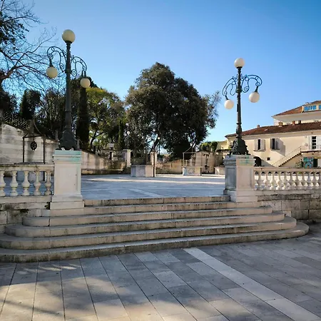 Gana 아파트 자다르